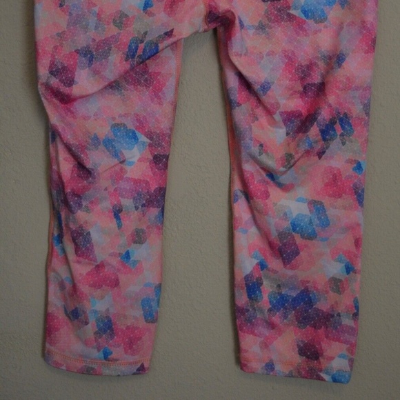 Soffe Dri Capris - US Navy Chief - Multicolor Blurred Geometric Pattern - L - Picture 4 of 5